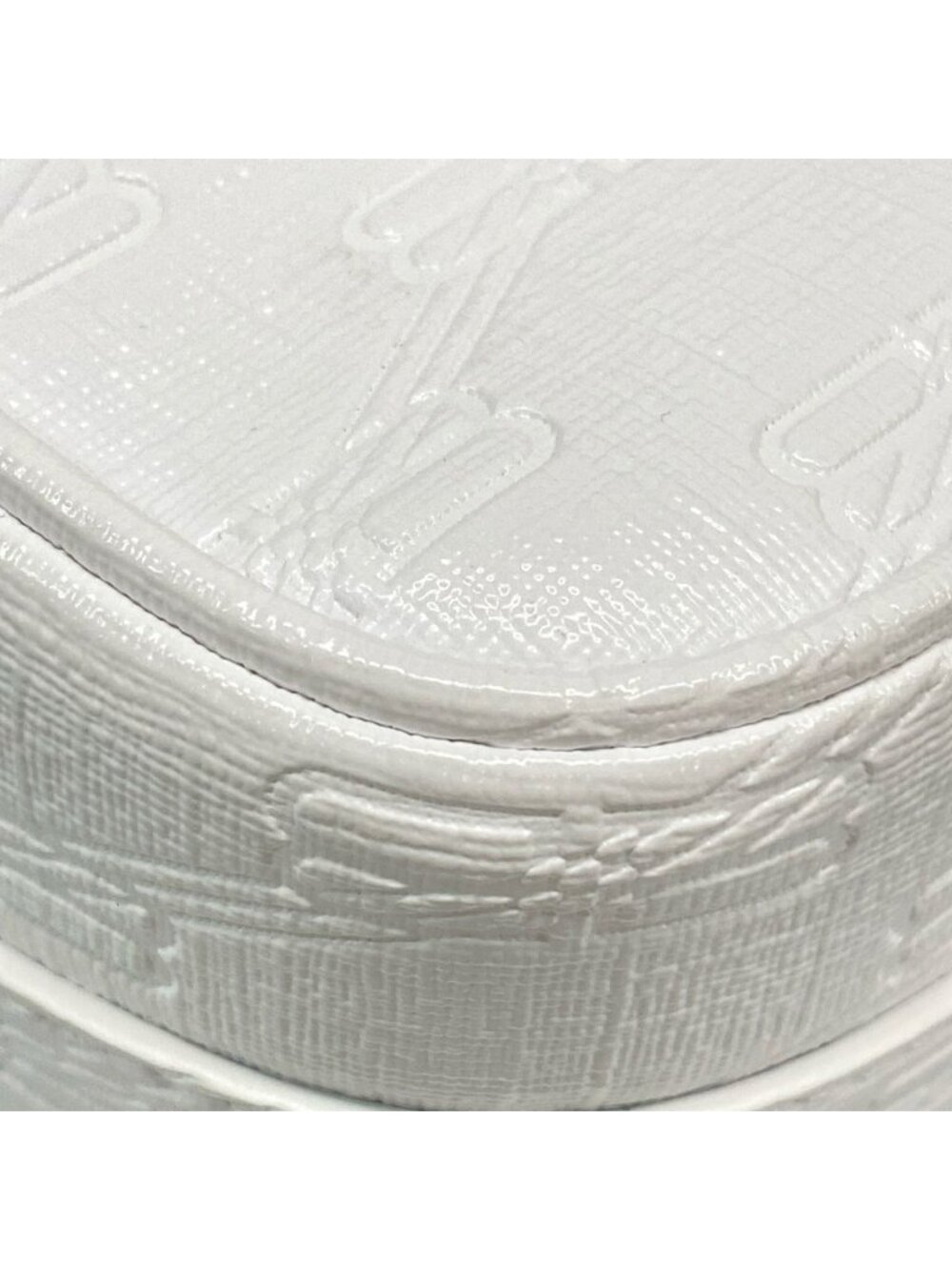 Balenciaga Shoulder Bag BB Monogram White Embossed Removable Strap Leather - Picture 6 of 15